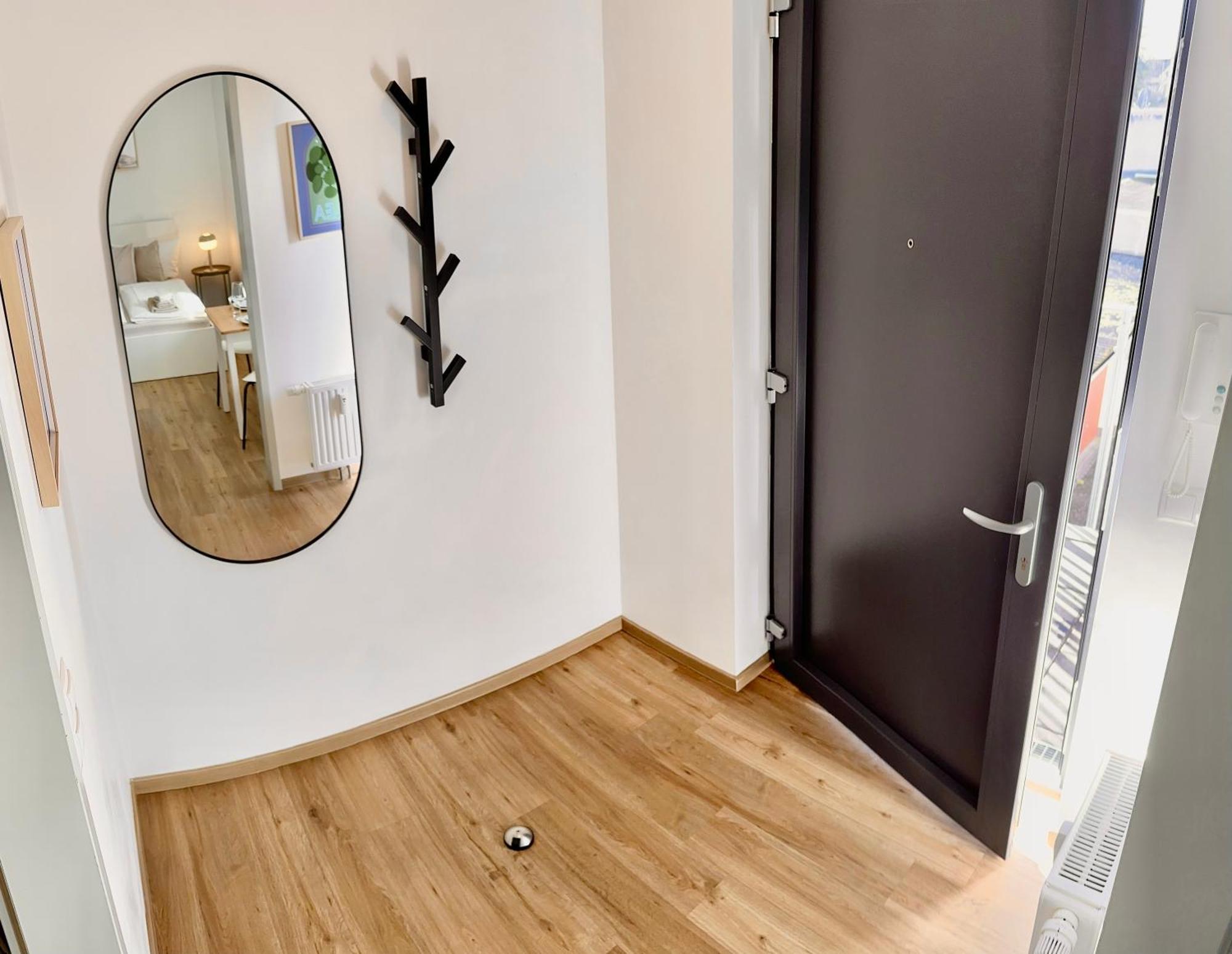 Stylisches Studio Mit Privatem Stellplatz Wenige Minuten Von Der Innenstadt & Mosel Кобленц Экстерьер фото